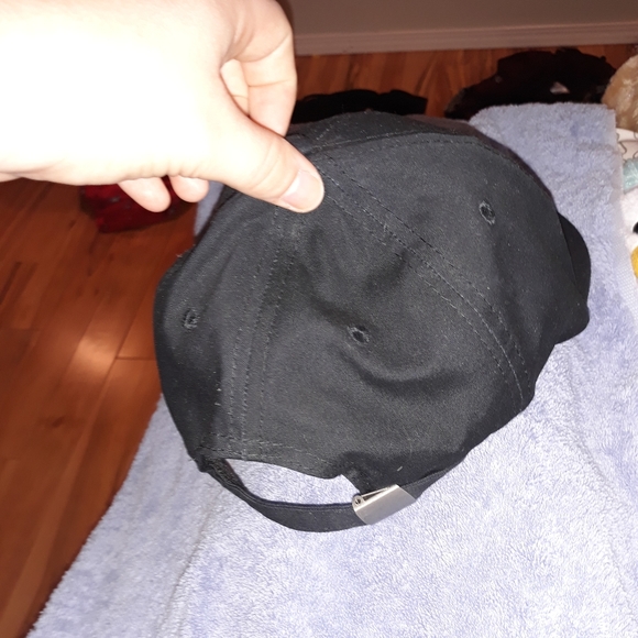 Clothes, hat, teddy bear - Picture 2 of 5